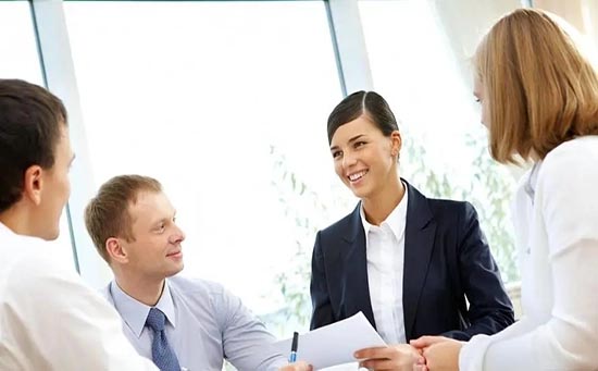新能源展会中商务洽谈翻译的优势